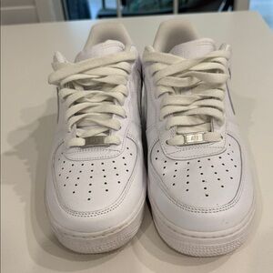 Nike Men's White Athletic Sneakers
